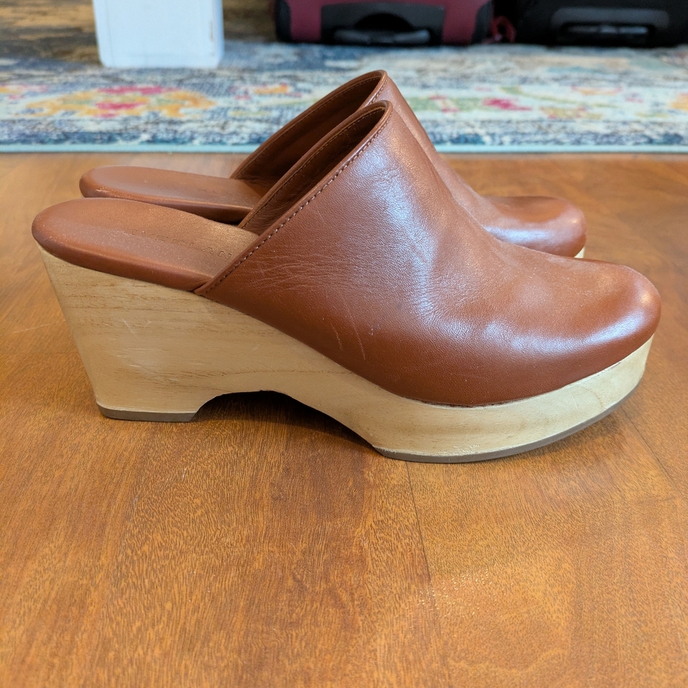 Everlane Clogs